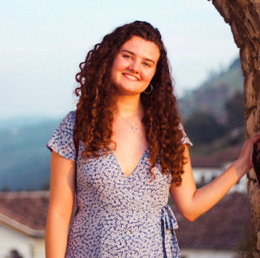 Meet your Posher, Beatrice